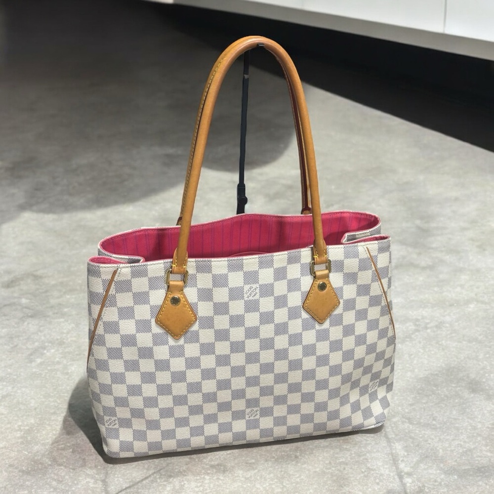 Limited Edition Louis Vuitton Damier Azur Calvi - Picture 4 of 16